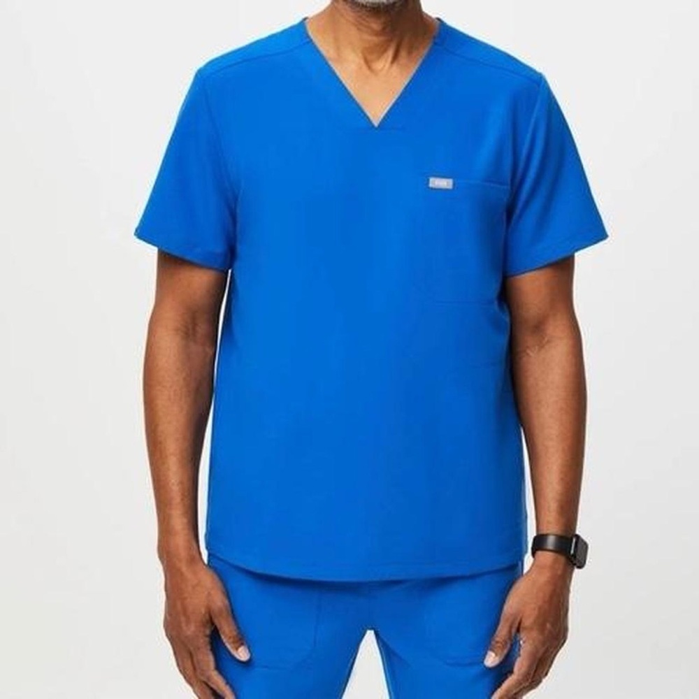 FIGS Men’s‎ Blue Scrub Top